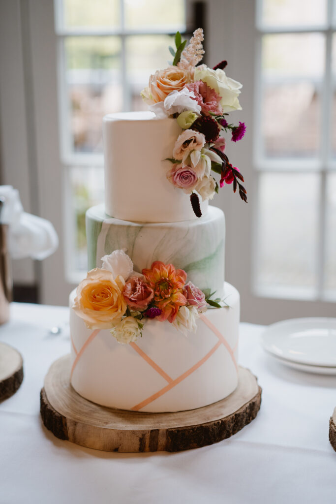 Bruidstaart Enjoy Cakes | Bruiloft kasteel Woerden |Ditta van Gent 